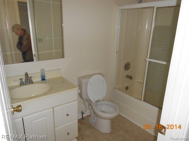9150 Roe Road Chelsea, MI 48118 - Photo 6 of 11 9-16-14 024.jpg