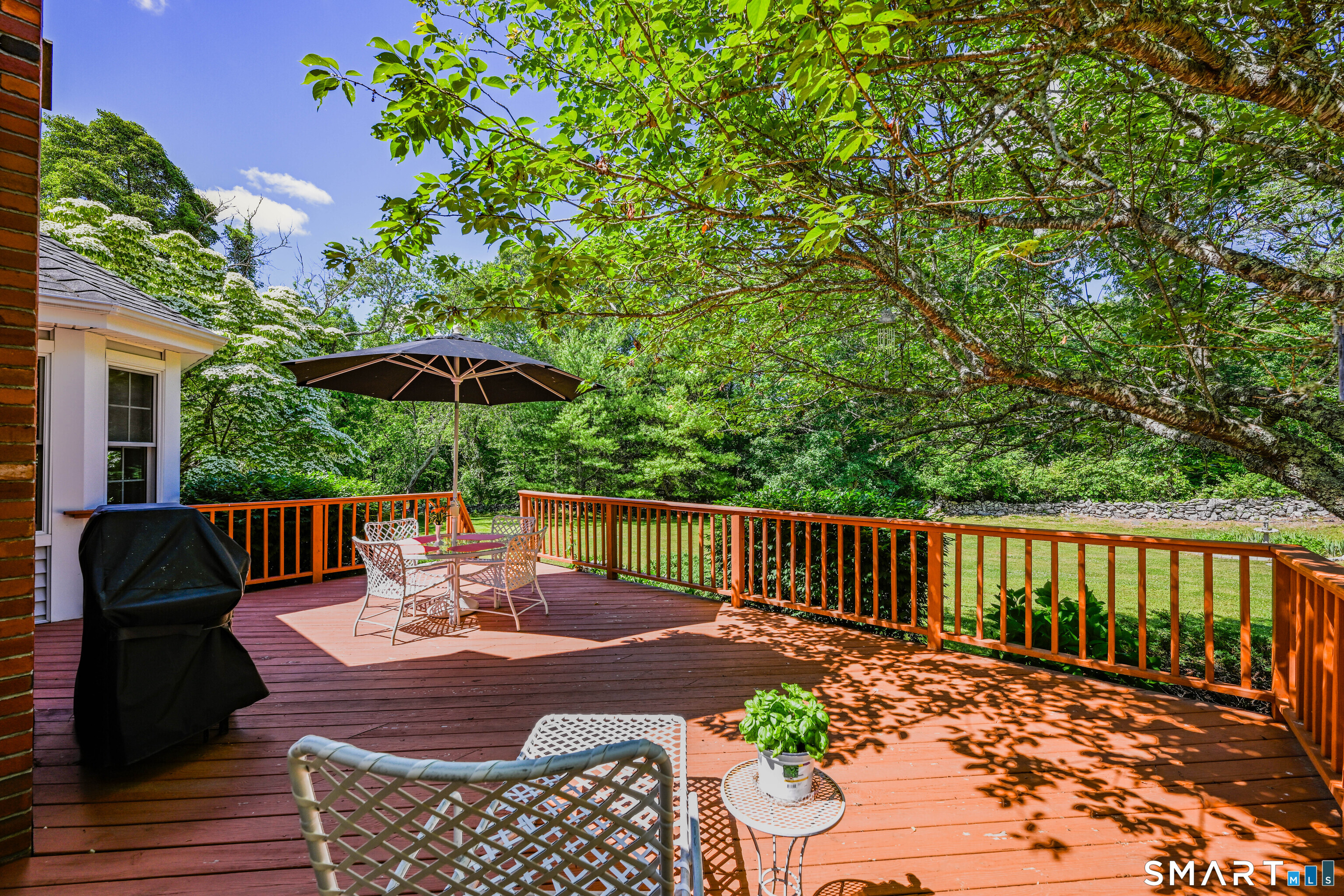 199 Taugwonk Road Stonington, CT 06378 - Photo 31 of 40