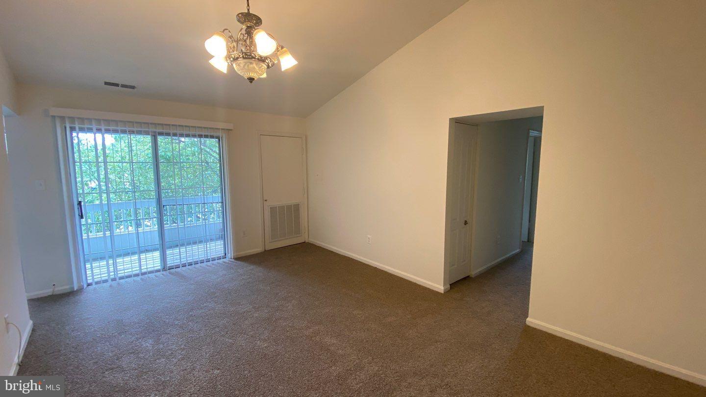 8601 Falls Run Road, Unit I Ellicott City, MD 21043 - Photo 9 of 22 Gallery Image 9