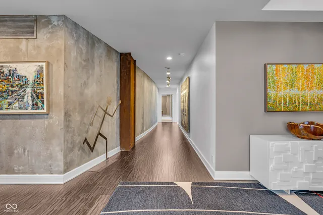 $1,495,000 | 429 North Pennsylvania Street, Unit 801, Indianapolis, IN 46204