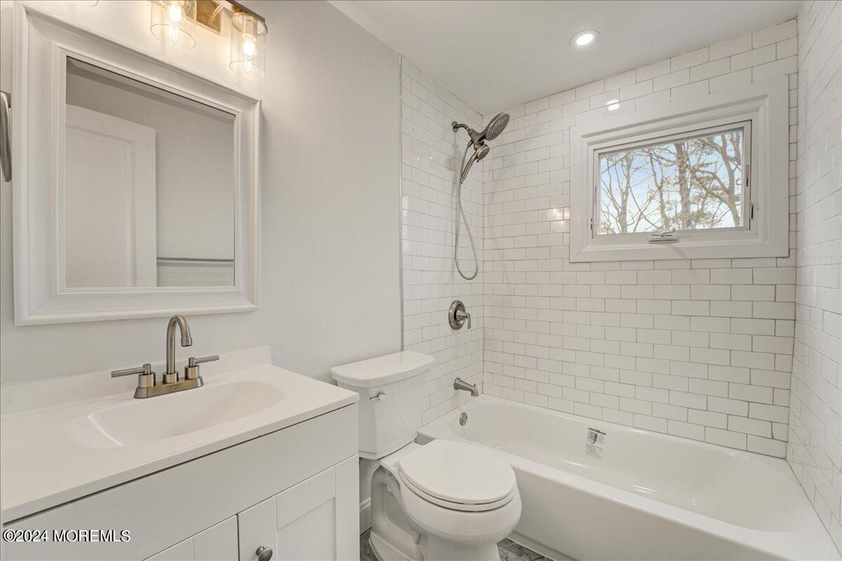 154 Riveredge Road Tinton Falls, NJ 07724 - Photo 19 of 34 20-Bathroom 2