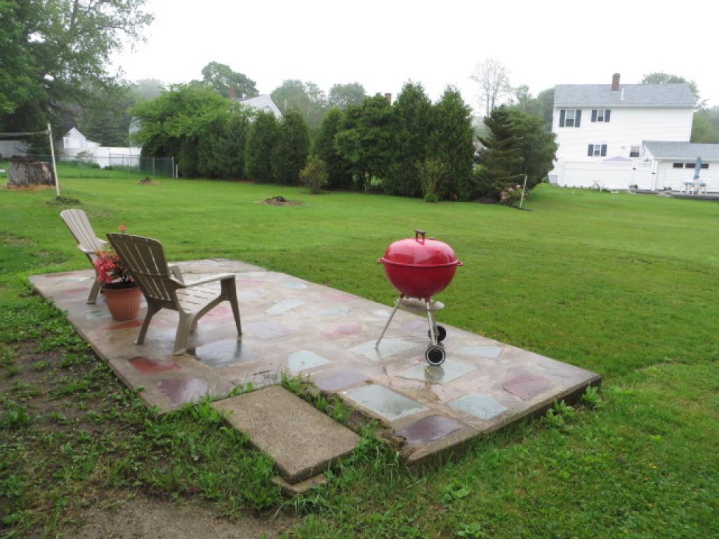 148 Bolt Hill Road Eliot, ME 03903 - Photo 4 of 23 Gallery Image 4