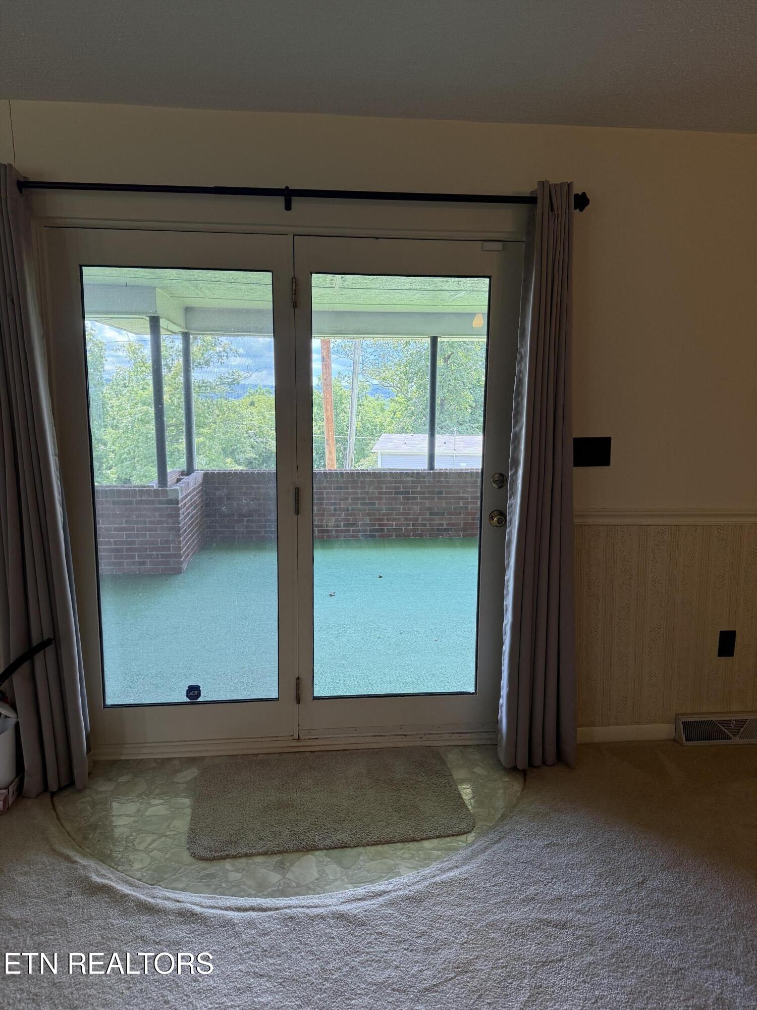 147 Meredith Road La Follette, TN 37766 - Photo 12 of 47 Access to Back patio