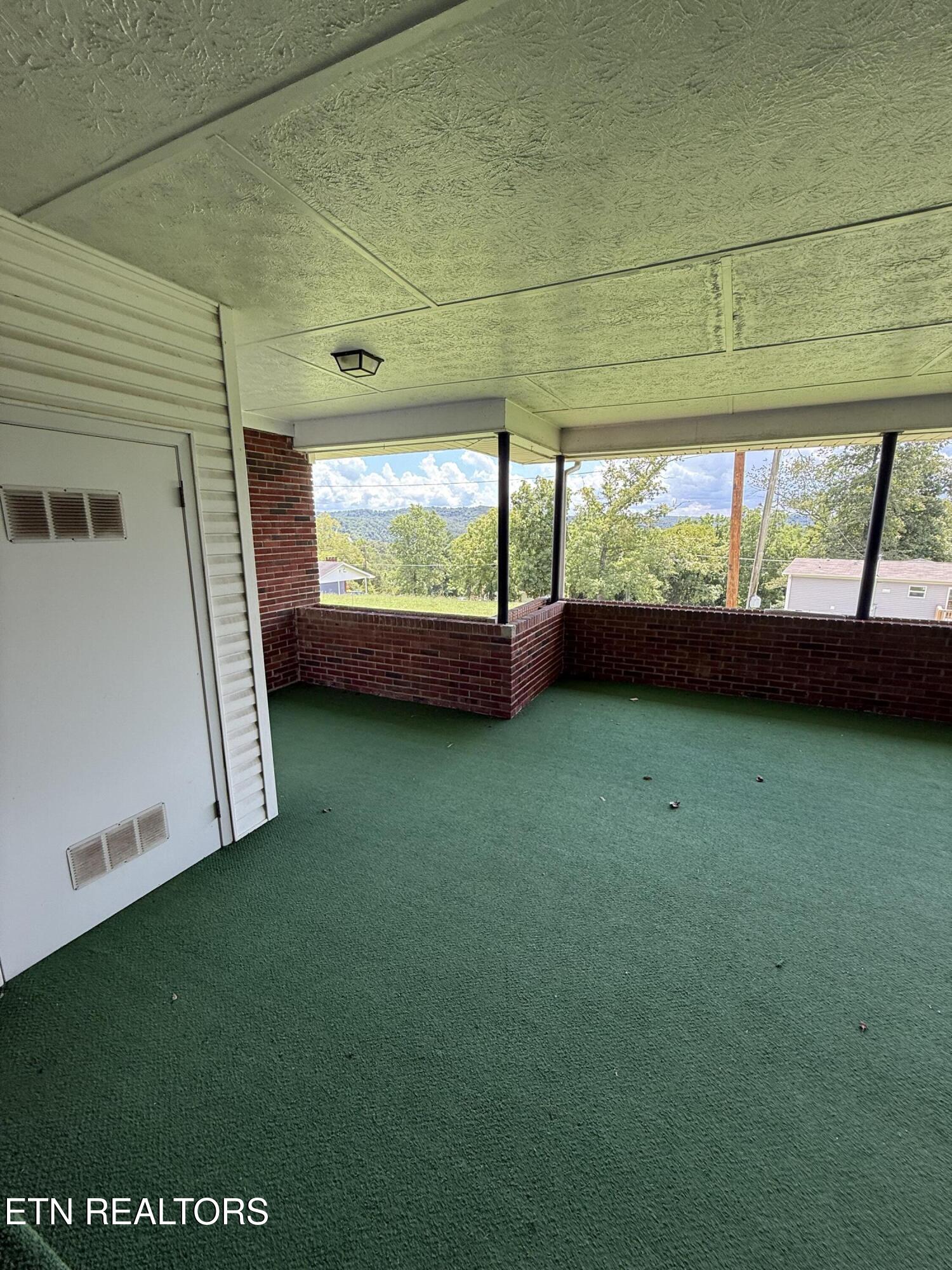 147 Meredith Road La Follette, TN 37766 - Photo 25 of 47 Patio