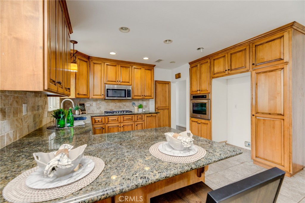 3816 Chatwin Avenue Long Beach, CA 90808 - Photo 22 of 60