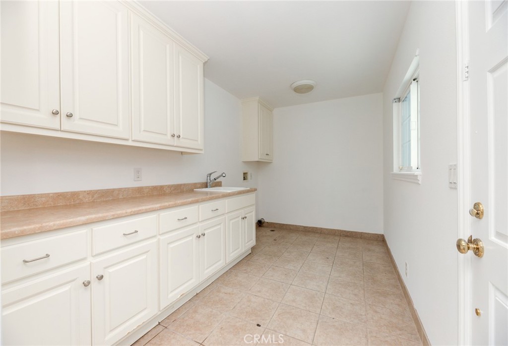 3816 Chatwin Avenue Long Beach, CA 90808 - Photo 34 of 60