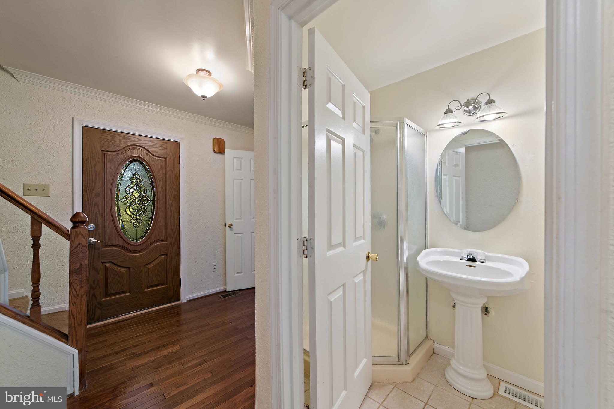 2199 Beaver Dam Road Midland, VA 22728 - Photo 10 of 74 3/4 Bathroom just off Foyer with Shower