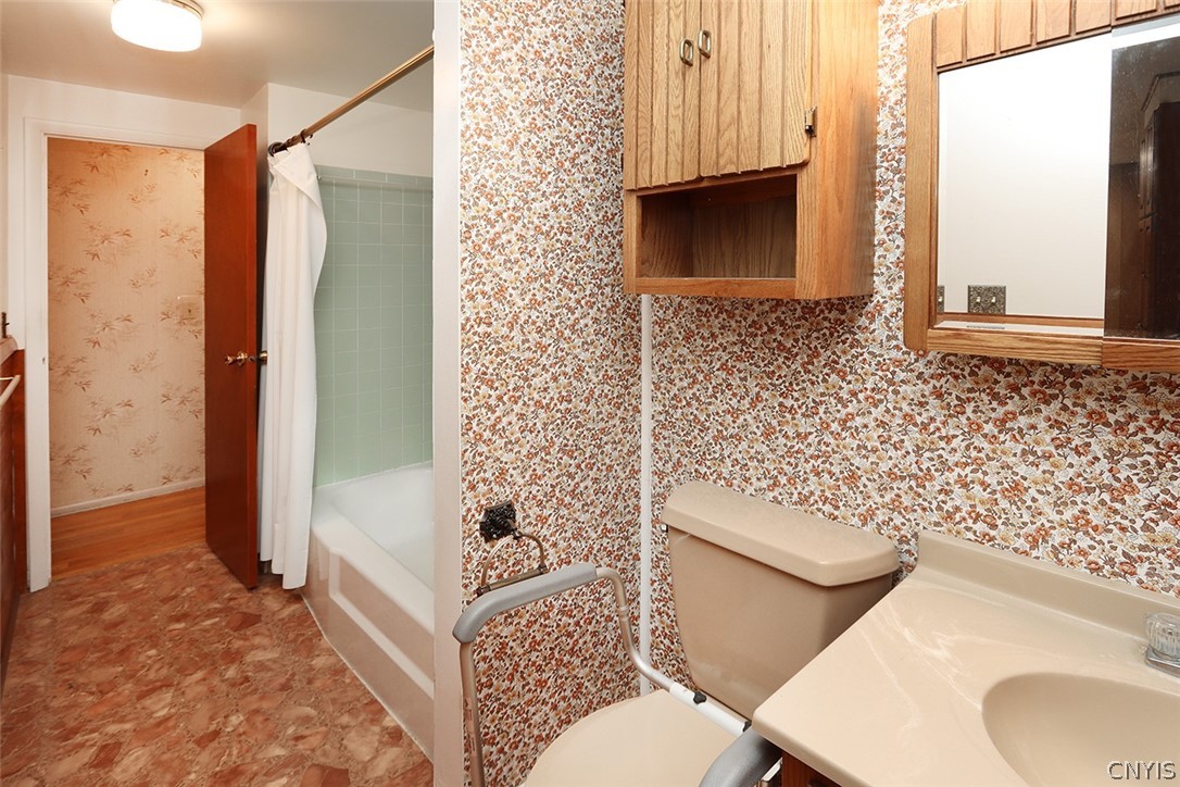 7895 Ursa Course Liverpool, NY 13090 - Photo 13 of 38