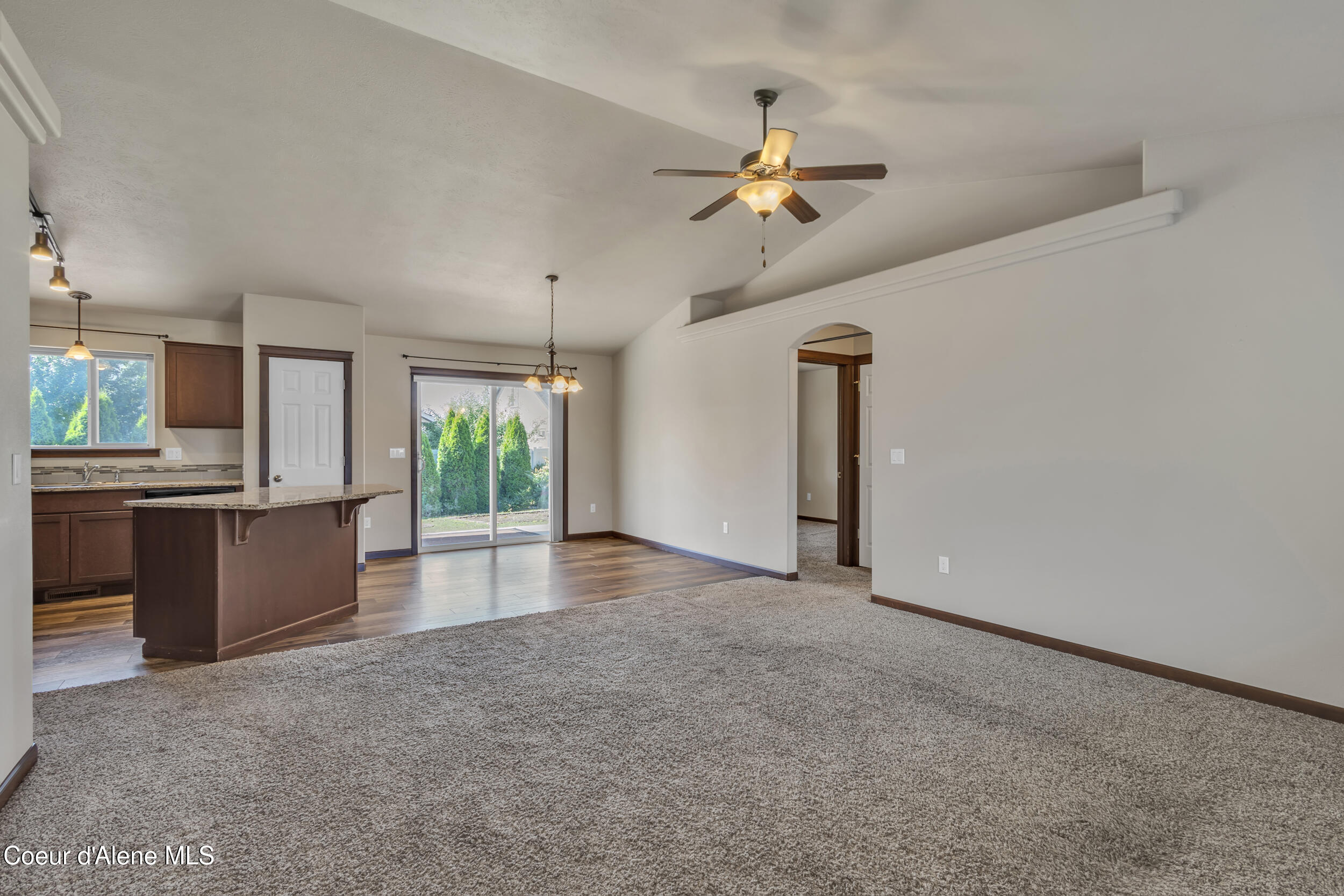 6684 West Conner Street Rathdrum, ID 83858 - Photo 10 of 42 Living Room