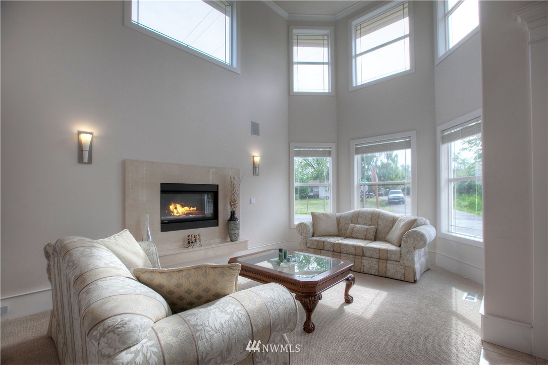 2009 Talbot Road South Renton, WA 98055 - Photo 5 of 25