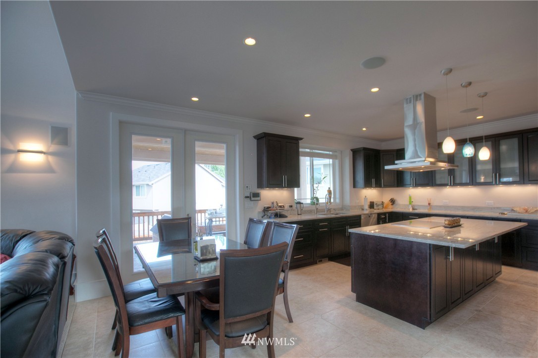 2009 Talbot Road South Renton, WA 98055 - Photo 9 of 25