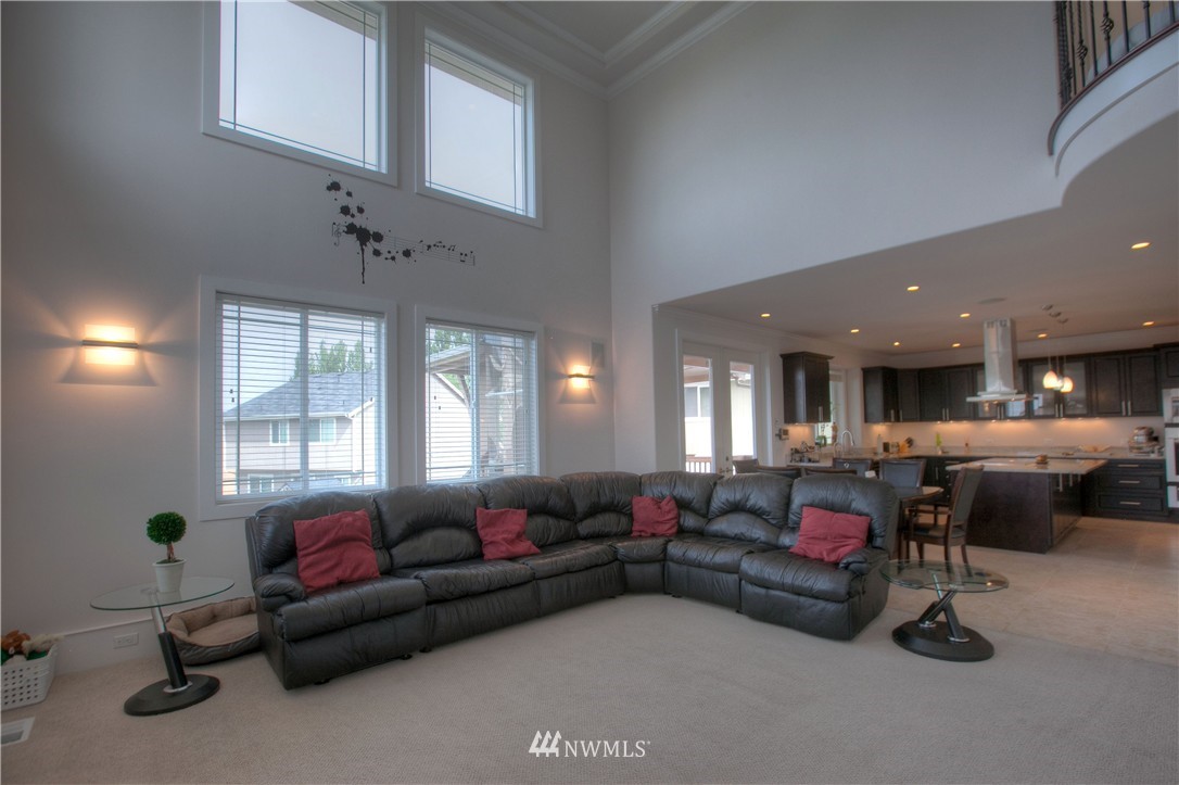 2009 Talbot Road South Renton, WA 98055 - Photo 10 of 25