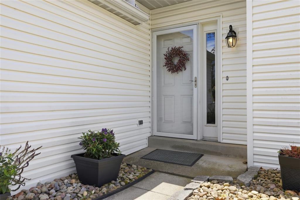 2558 Grouse Ridge, Unit A Wexford, PA 15090 - Photo 4 of 39