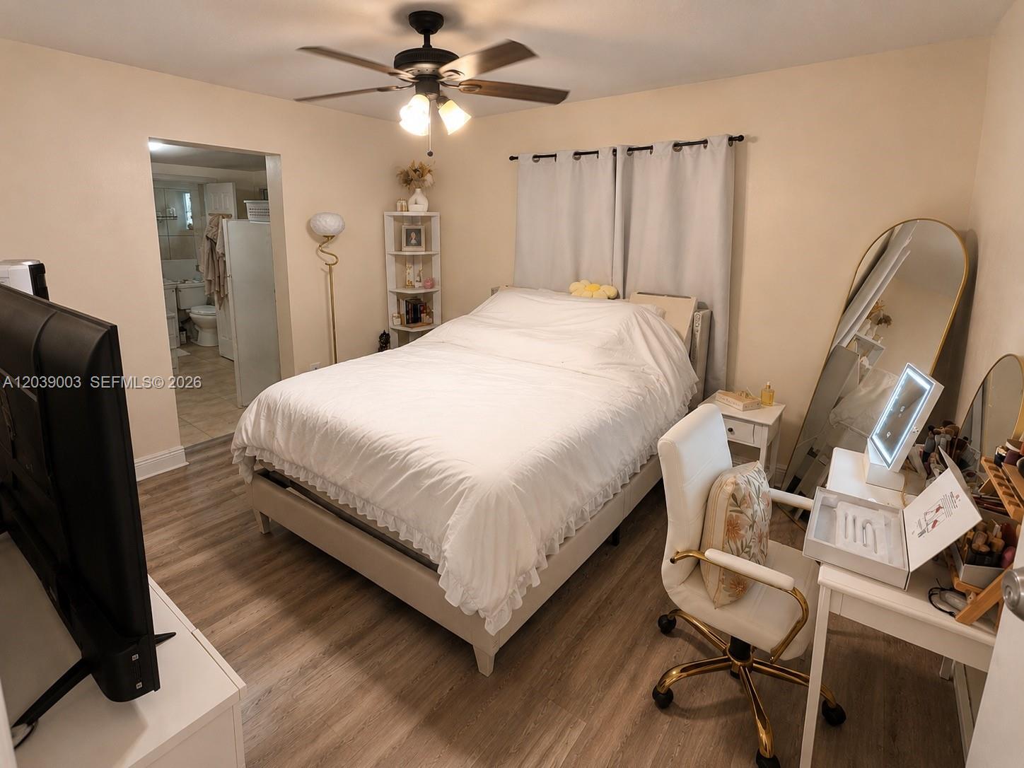 9101 Southwest 16th Street Miami, FL 33165 - Photo 13 of 21
