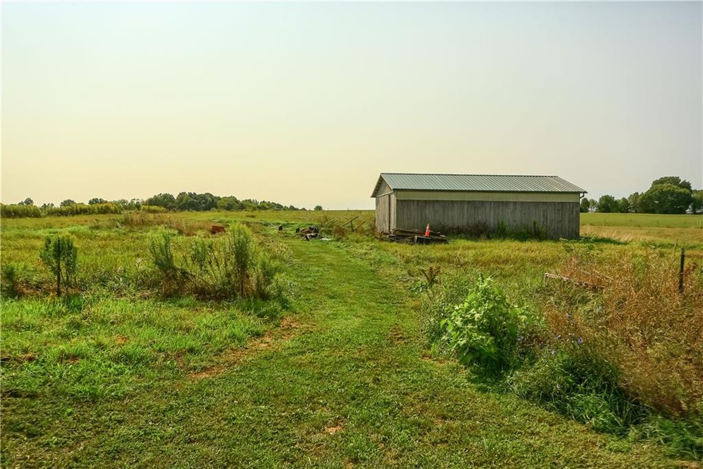 635 Cameron Road New Castle, PA 16101 - Photo 40 of 48