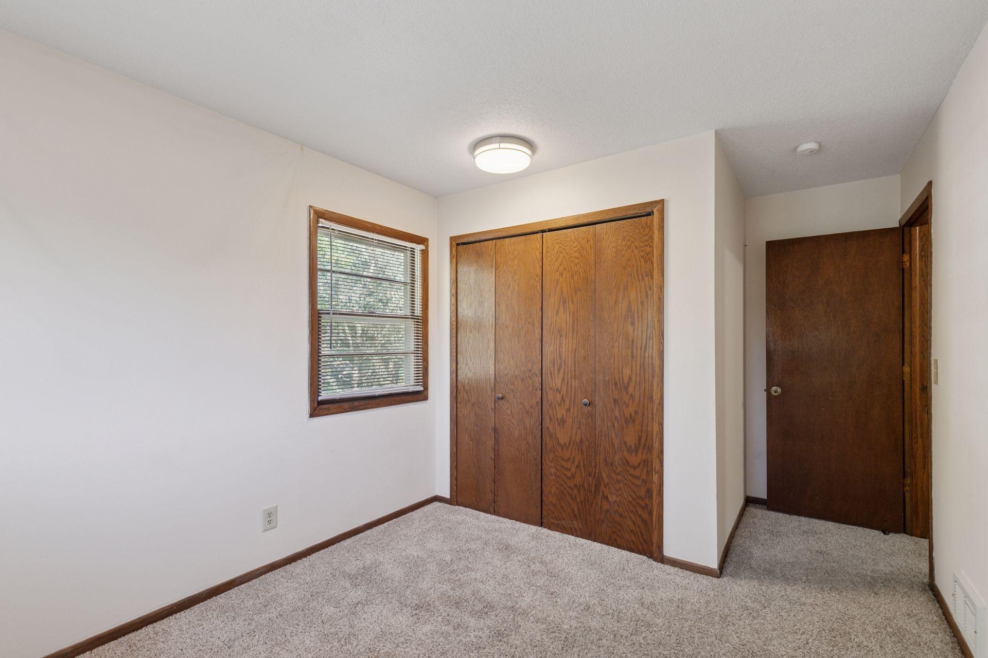 4424 Decatur Avenue North New Hope, MN 55428 - Photo 14 of 29