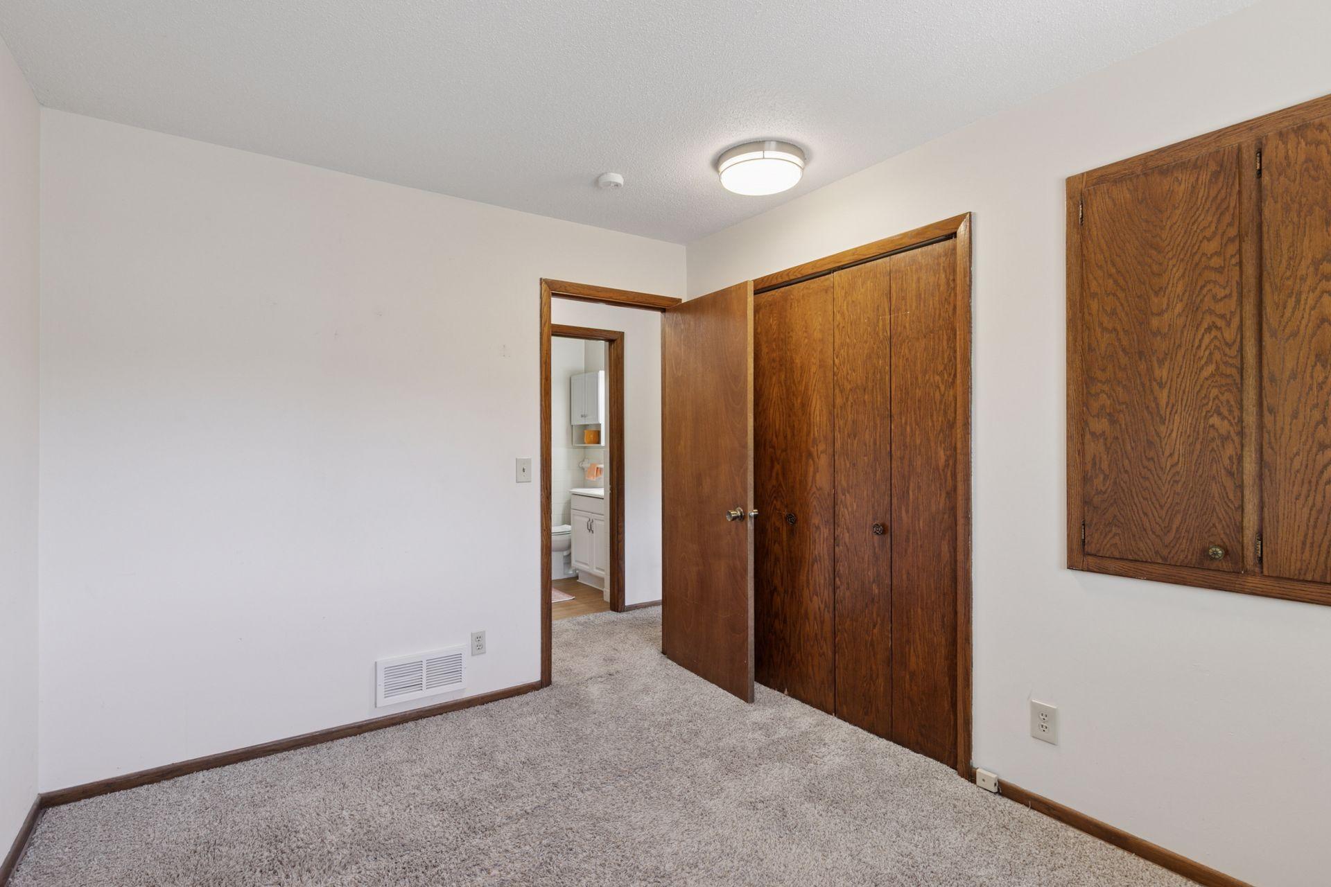 4424 Decatur Avenue North New Hope, MN 55428 - Photo 16 of 29