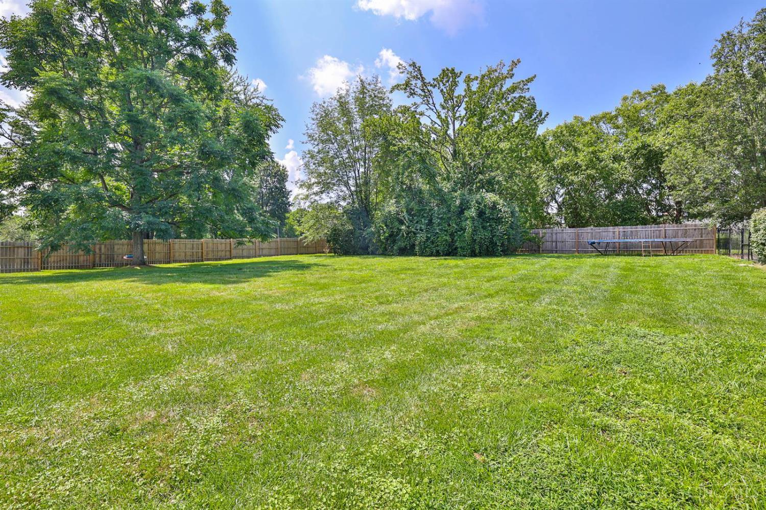 8747 Cheviot Road Cincinnati, OH 45251 - Photo 26 of 28