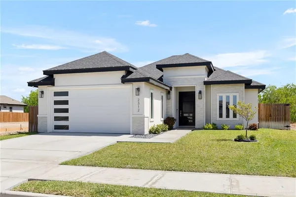 $2,300 | 2312 North Revolution Street, Edinburg, TX 78541