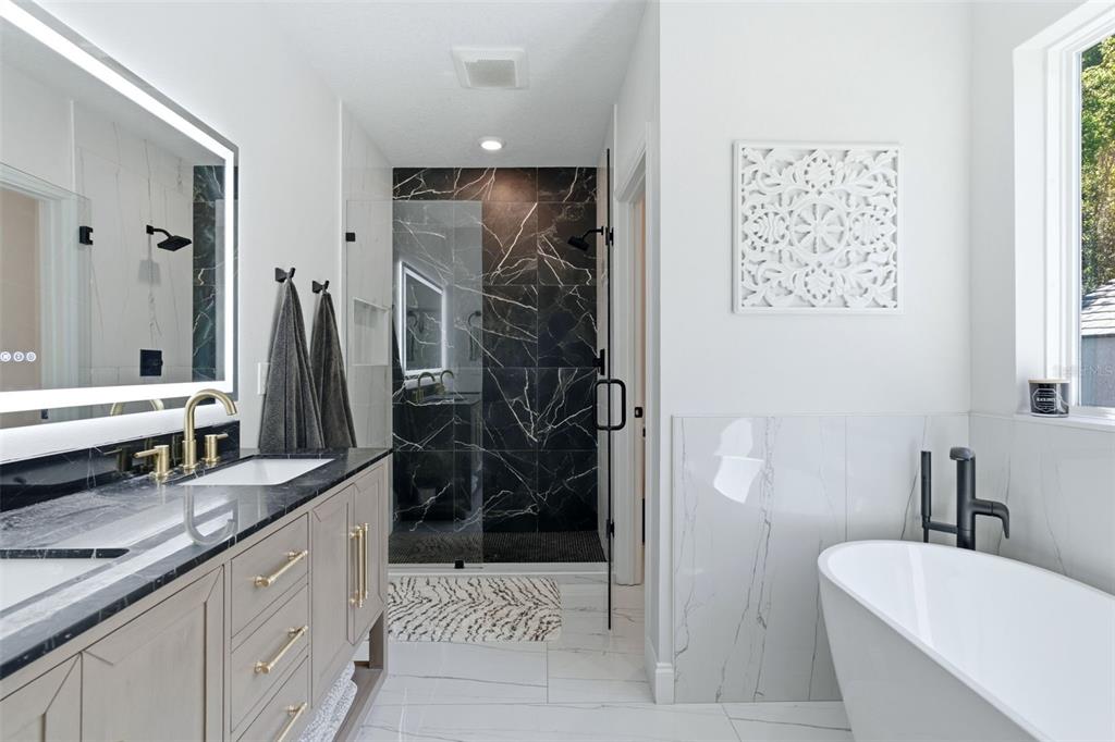 262 East Fiesta Key Loop DeLand, FL 32720 - Photo 18 of 33