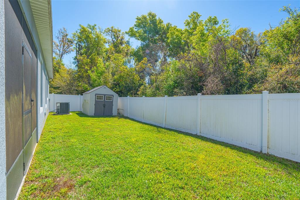 262 East Fiesta Key Loop DeLand, FL 32720 - Photo 27 of 33