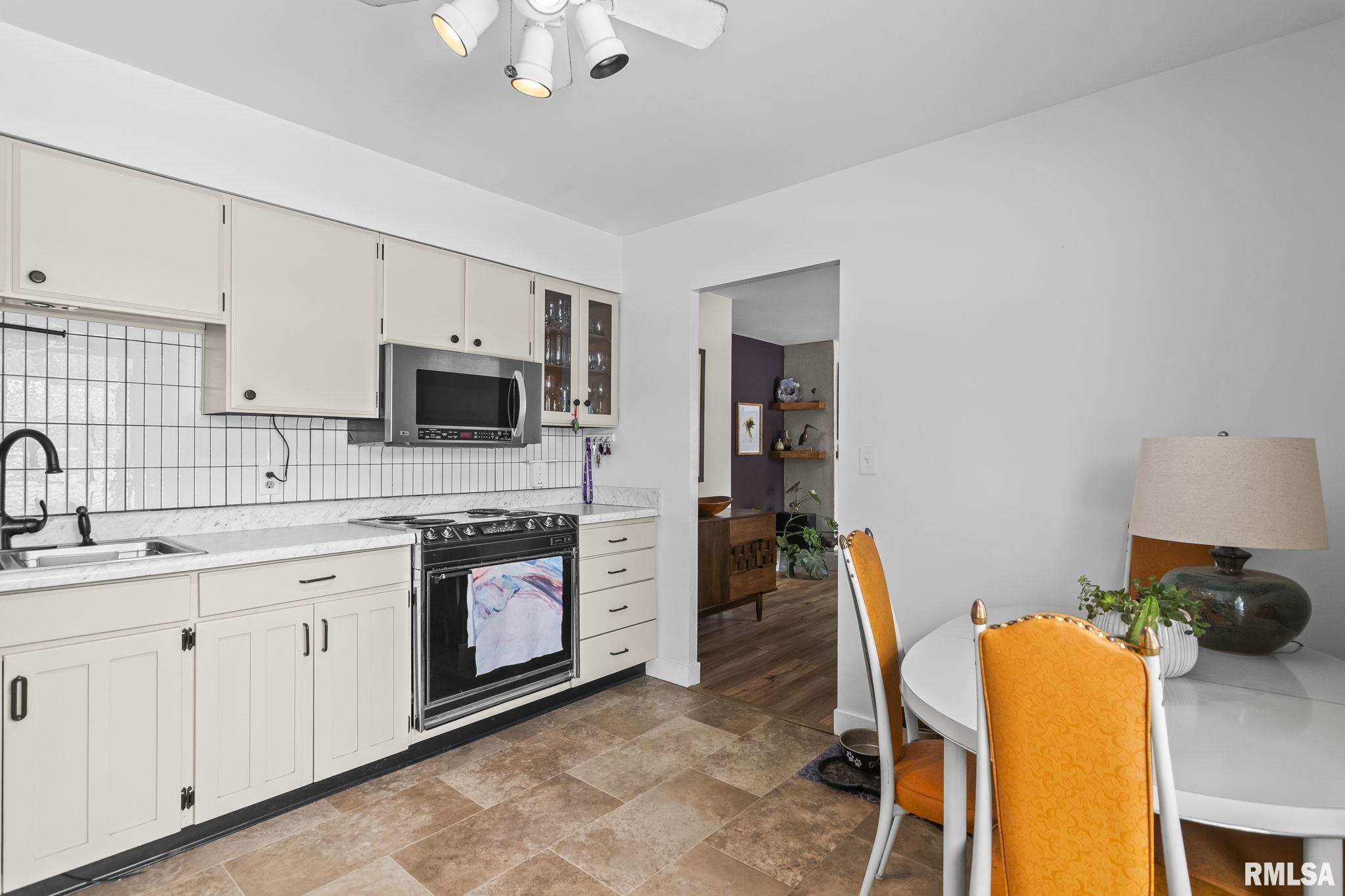 141 Archer Avenue Springfield, IL 62704 - Photo 11 of 30