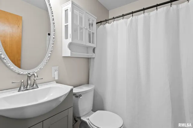 $174,900 | 141 Archer Avenue, Springfield, IL 62704