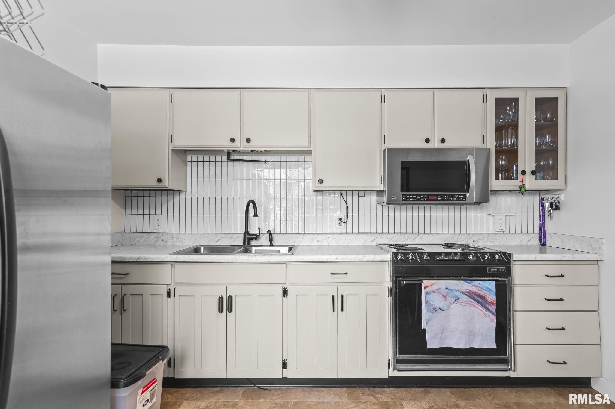 141 Archer Avenue Springfield, IL 62704 - Photo 10 of 30