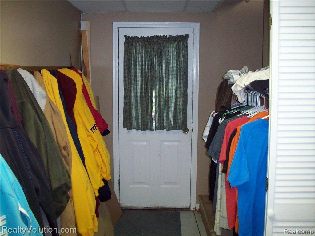 4241 Miller Road Capac, MI 48014 - Photo 18 of 18 Apt Entry
