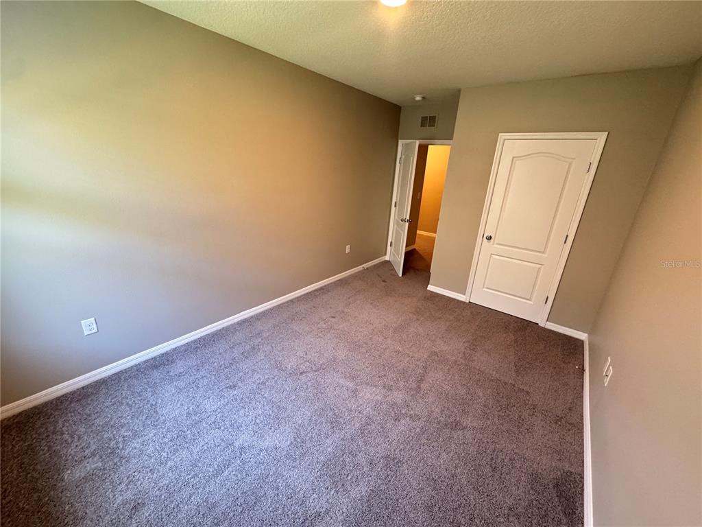 2323 Silverview Drive Lakeland, FL 33811 - Photo 14 of 33 an empty room with windows