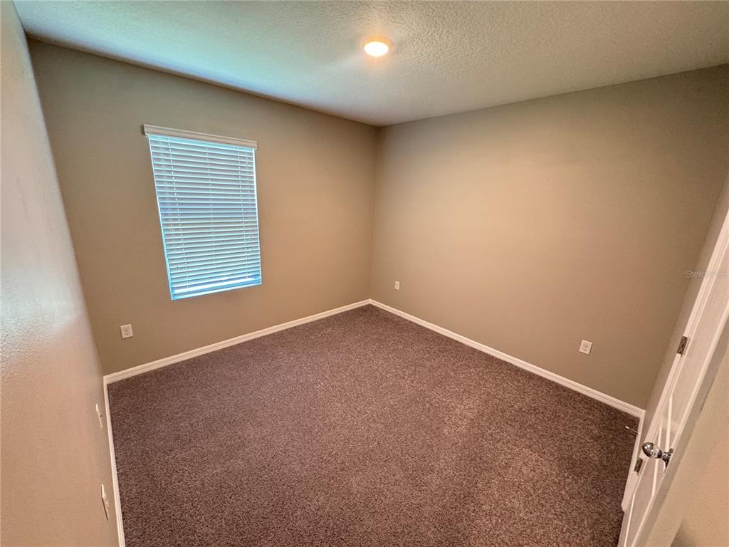 2323 Silverview Drive Lakeland, FL 33811 - Photo 10 of 33 an empty room with a window