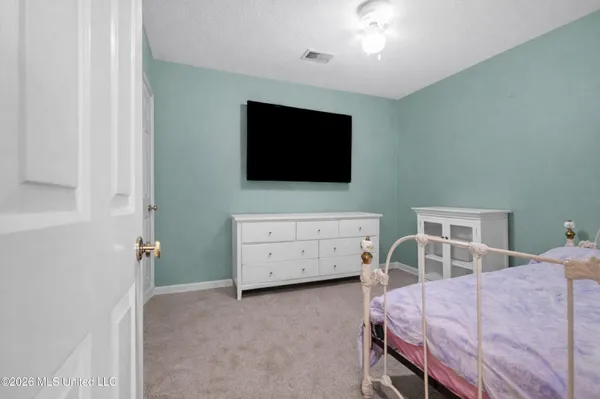 $325,000 | 7090 Fox Creek Drive, Olive Branch, MS 38654