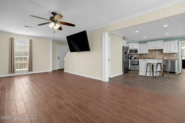 $325,000 | 7090 Fox Creek Drive, Olive Branch, MS 38654