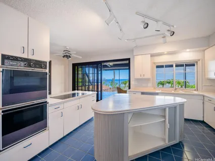 $4,485,000 | 12 Lumahai Street, Honolulu, HI 96825