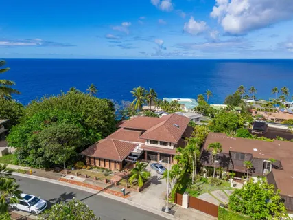 $4,485,000 | 12 Lumahai Street, Honolulu, HI 96825