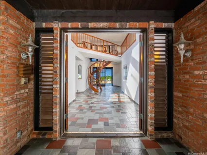$4,485,000 | 12 Lumahai Street, Honolulu, HI 96825