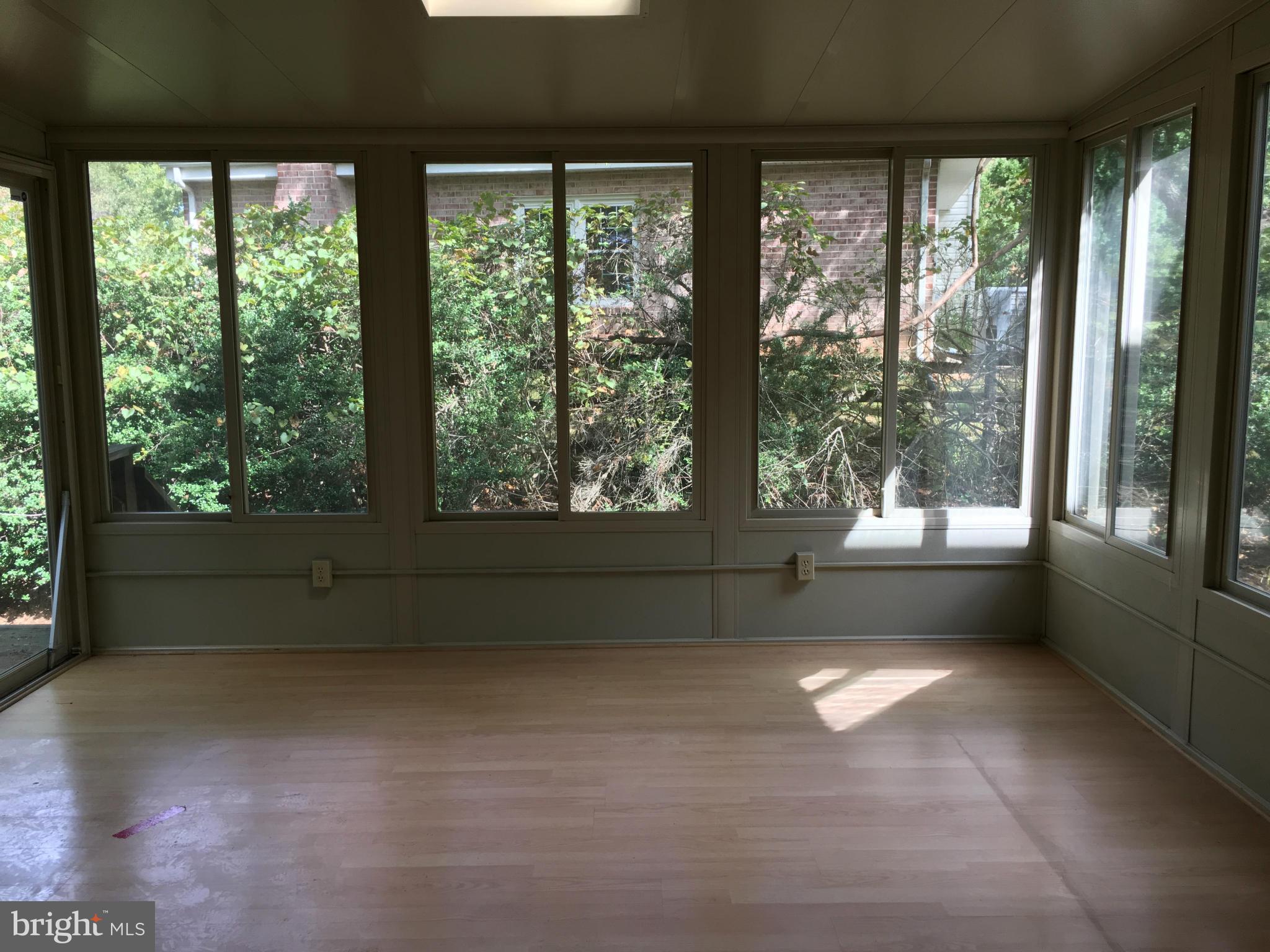 41 Treworthy Road Gaithersburg, MD 20878 - Photo 14 of 30 Sunroom