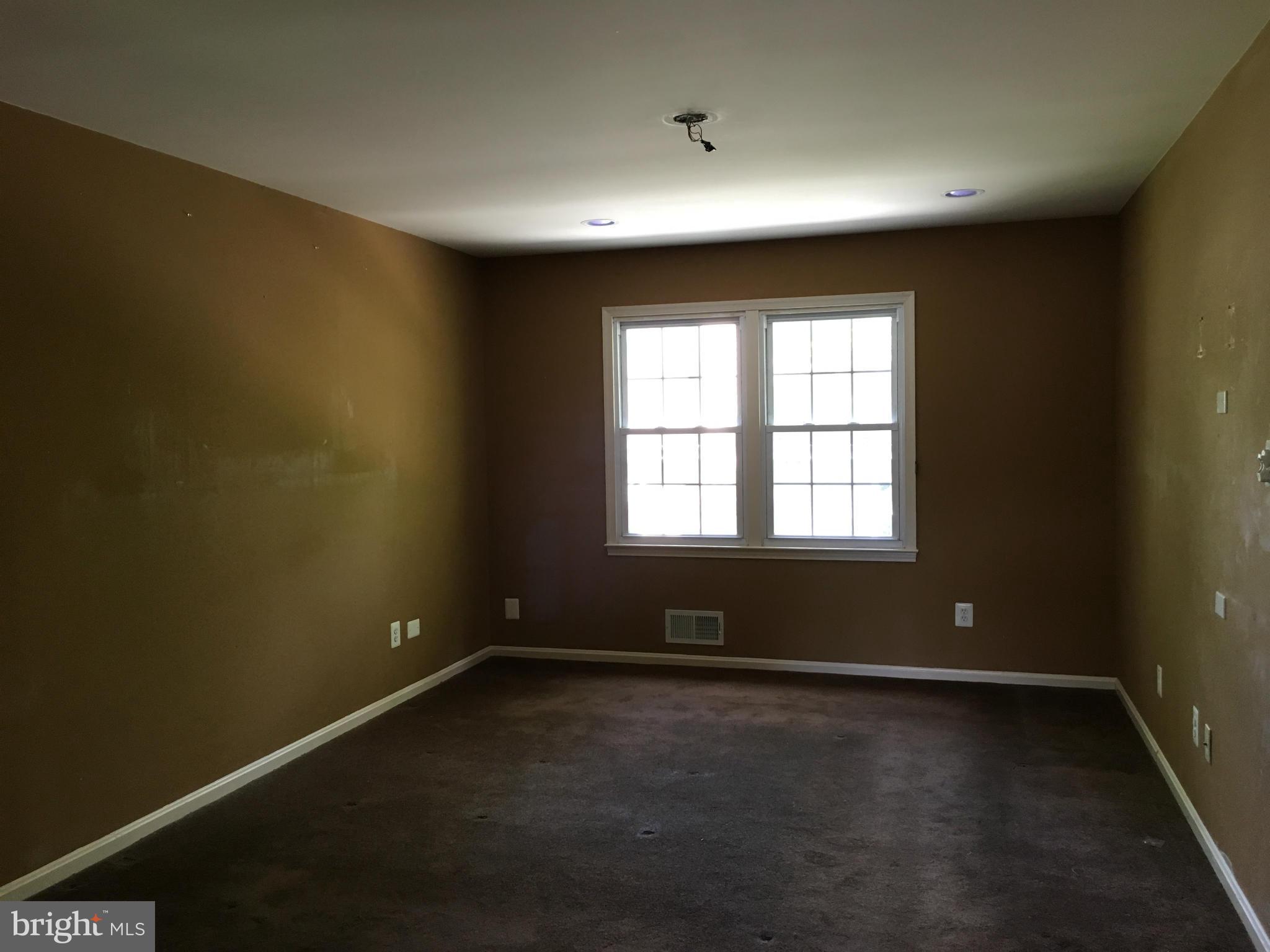 41 Treworthy Road Gaithersburg, MD 20878 - Photo 22 of 30 Bedroom (Master)