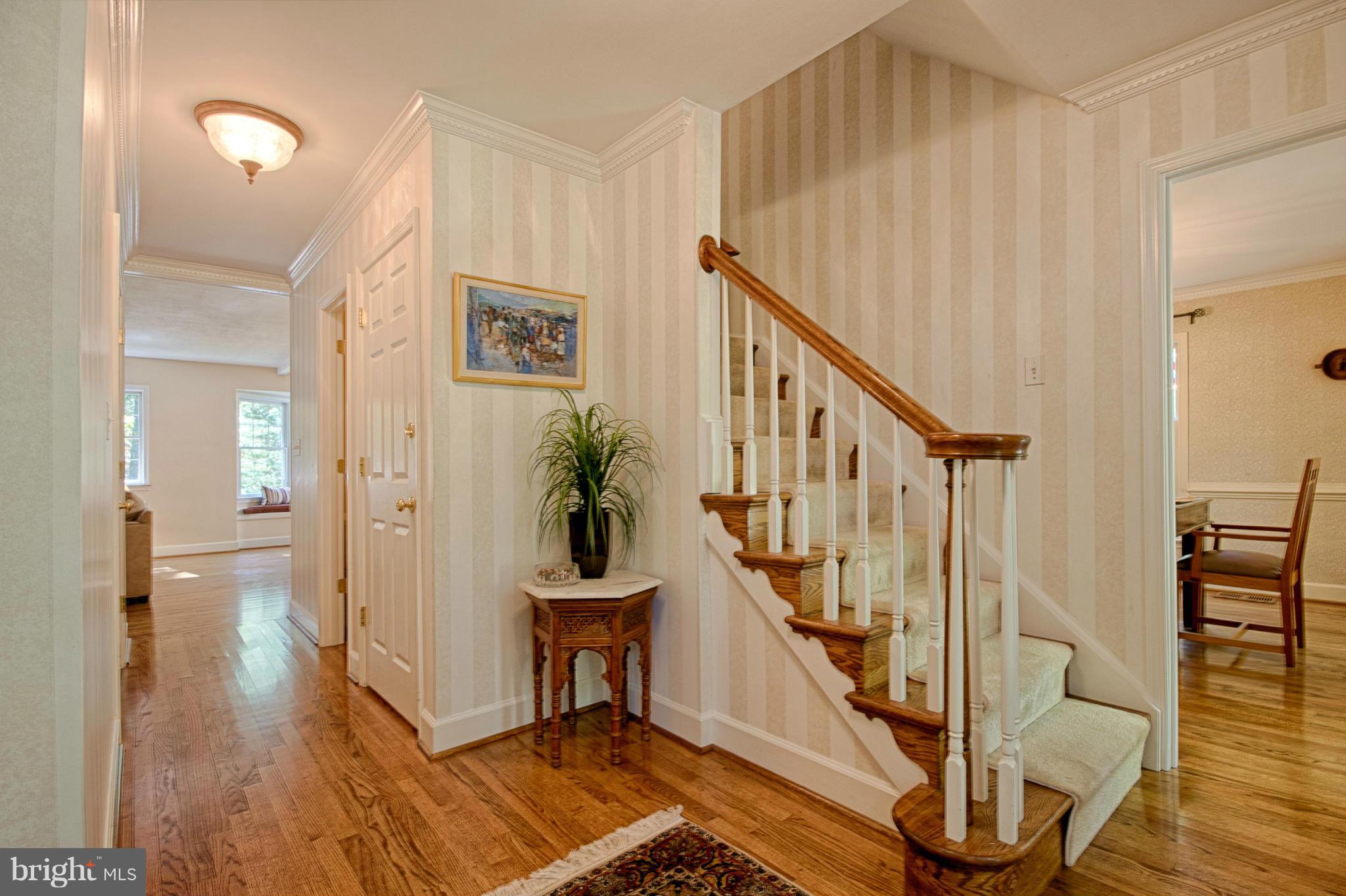 10903 Hunter Station Road Vienna, VA 22181 - Photo 4 of 30 Entry Foyer