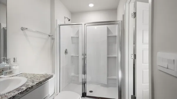 $229,900 | 5014 Fox Glen Drive, Jackson, MS 39212