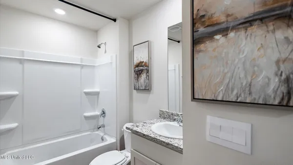 $229,900 | 5014 Fox Glen Drive, Jackson, MS 39212