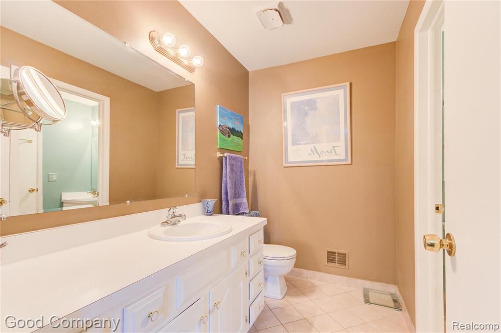 1275 Candlestick Lane Rochester Hills, MI 48306 - Photo 20 of 38