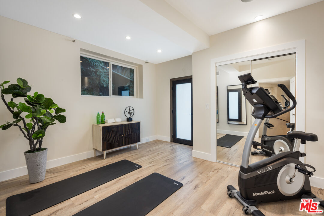1616 Queens Road Los Angeles, CA 90069 - Photo 17 of 25 Gallery Image 17