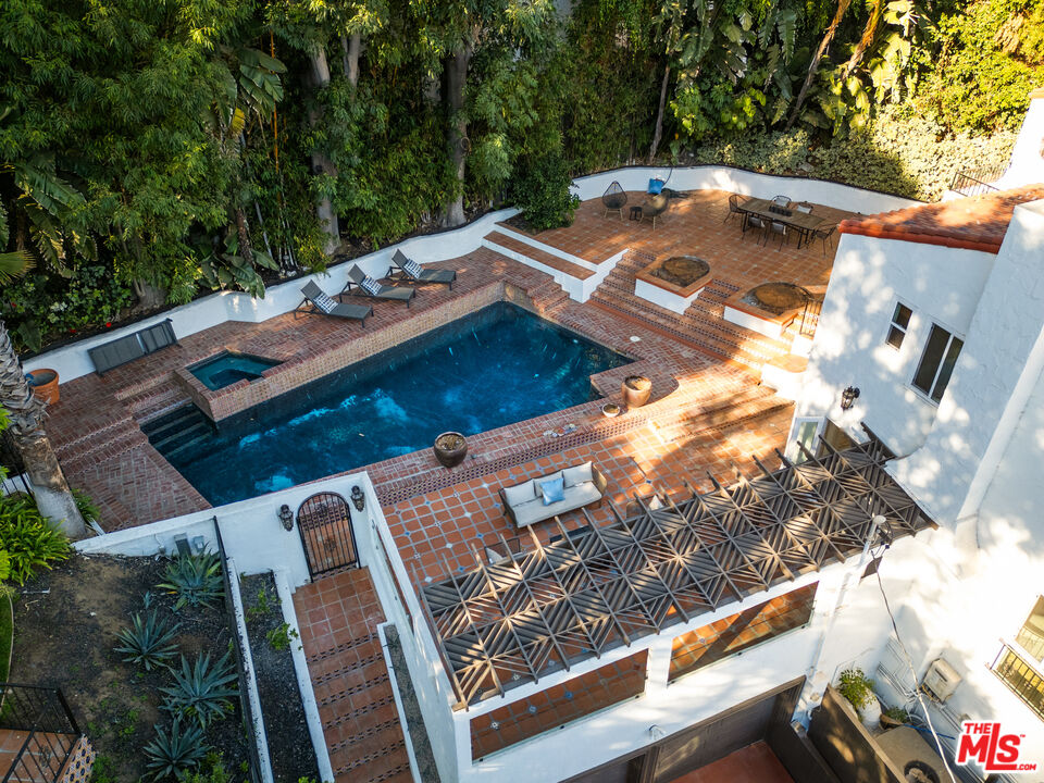 1616 Queens Road Los Angeles, CA 90069 - Photo 22 of 25 Gallery Image 22