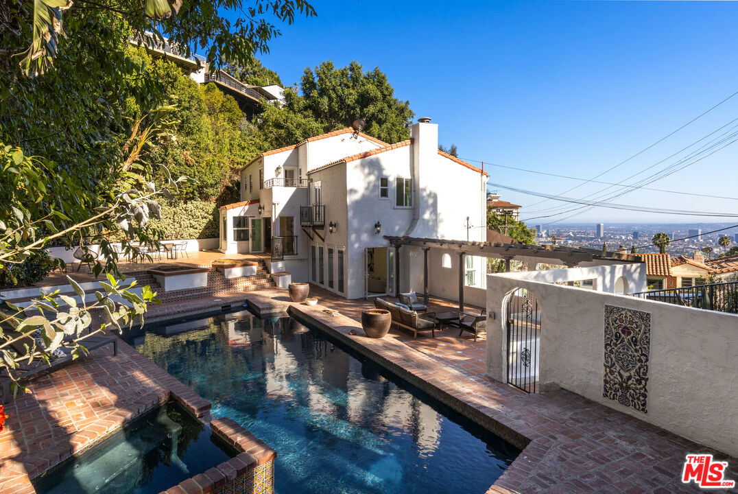 1616 Queens Road Los Angeles, CA 90069 - Photo 23 of 25 Gallery Image 23