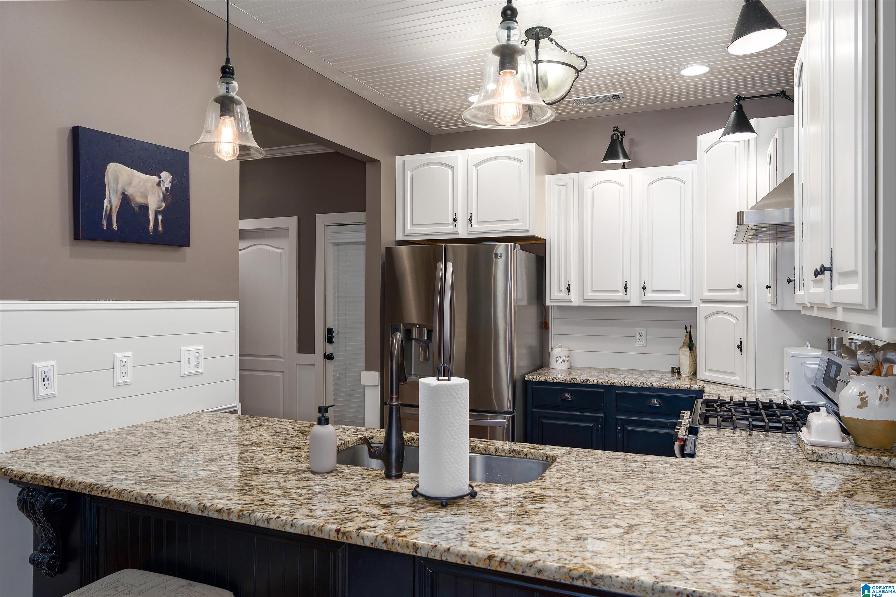 1127 Weybridge Way Pelham, AL 35124 - Photo 13 of 40