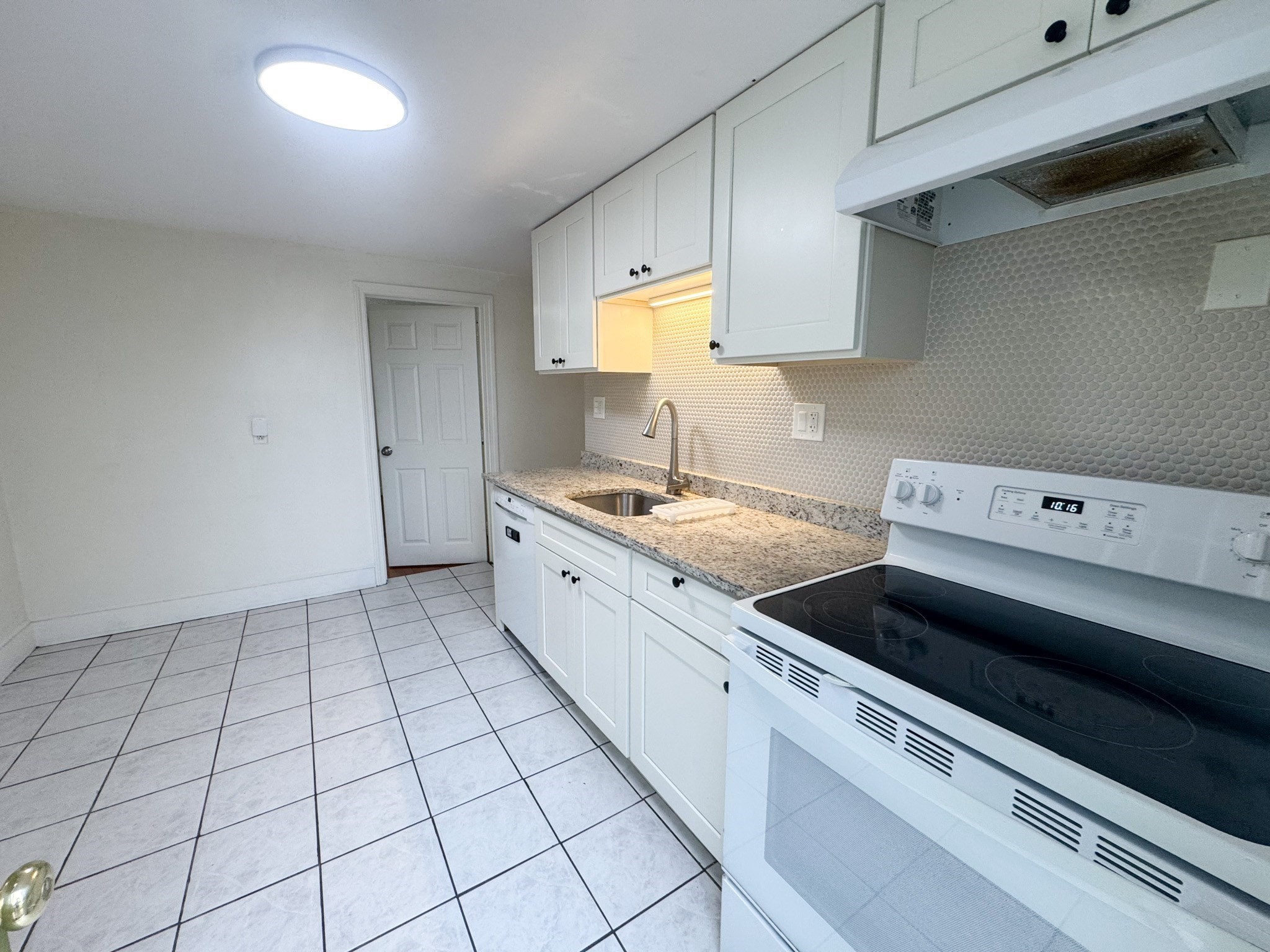 81 Brayton Road, Unit 1 Boston, MA 02135 - Photo 3 of 21 Gallery Image 3