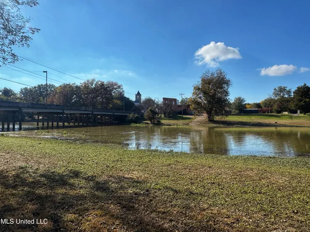 $295,000 | 118 North Cassidy Street, Sumner, MS 38957