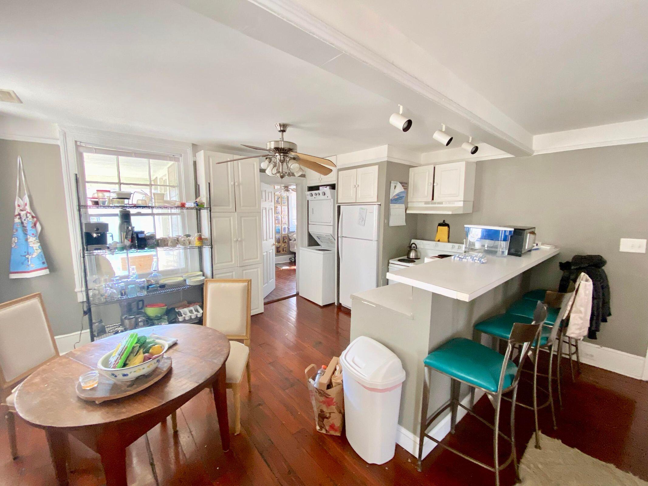 75 Pitt Street, Unit C Charleston, SC 29403 - Photo 4 of 15 20220202173451843017000000-o