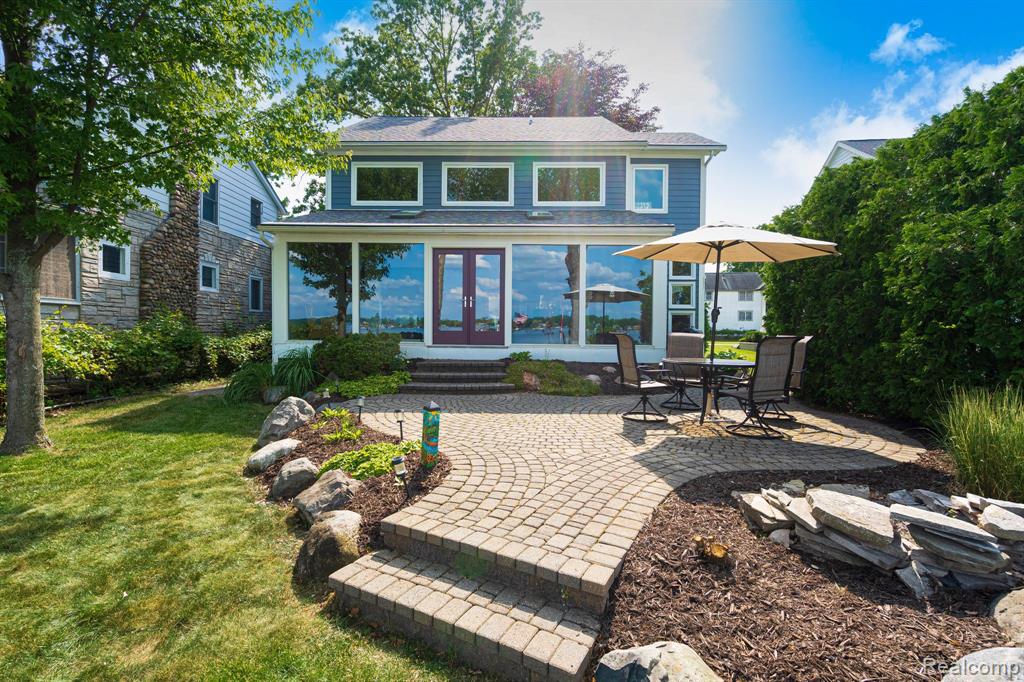 775 Lyle Drive Waterford, MI 48327 - Photo 5 of 63 Gallery Image 5